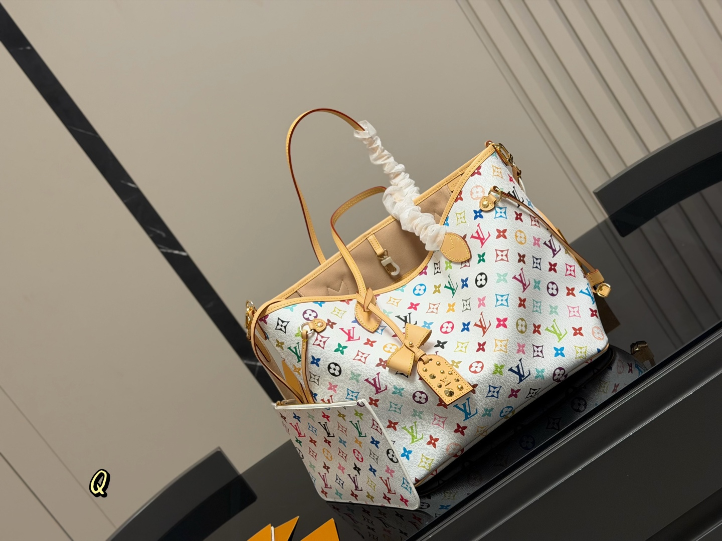 LV Monogram Handbag 32